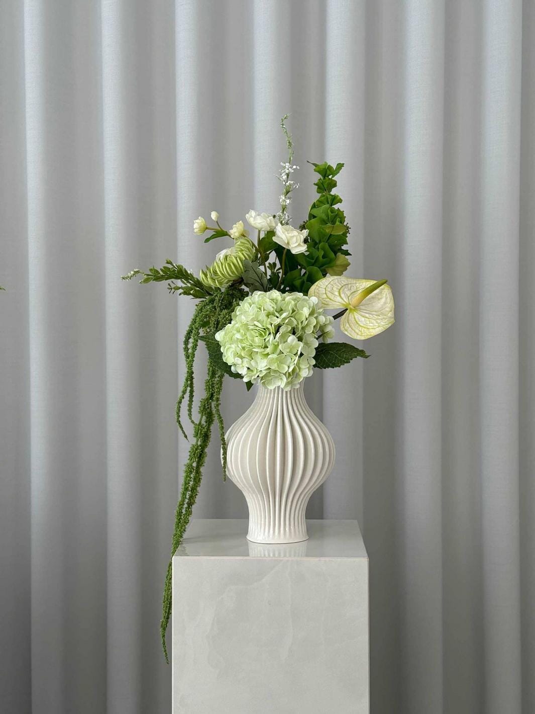 Bloom Objects - Forma Vase - Cloud - 01-211 Cloud 