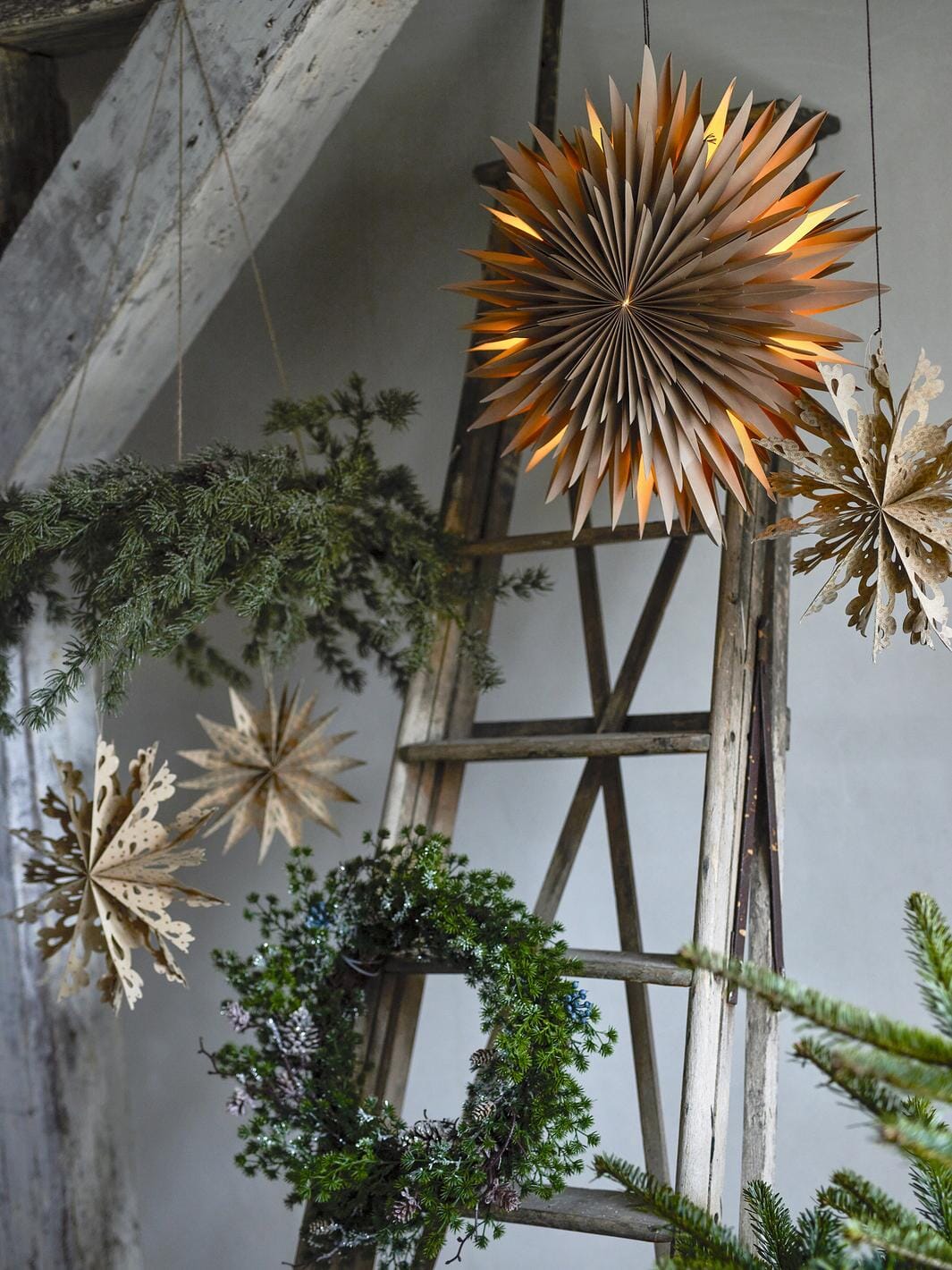 Bloomingville - Cedar Krans, Grøn, Kunstige Blomster 82072345 - Green
