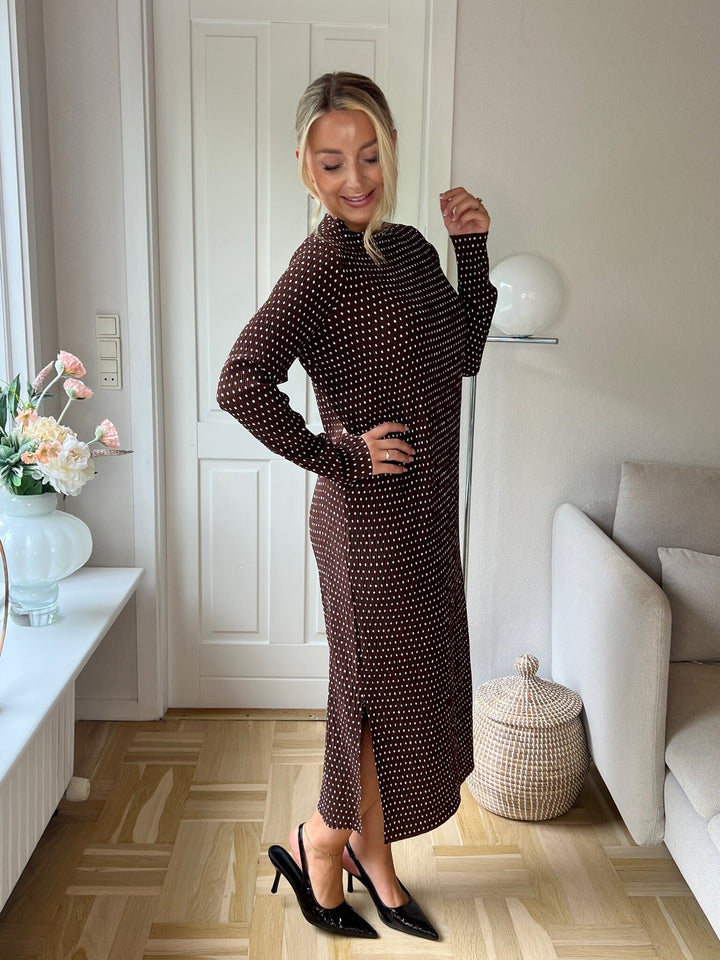 Dear Molly - Vogue Dot Dress 171083 - 676 - Dark Brown Kjoler 