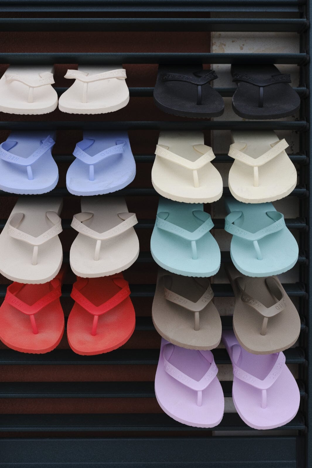 H2O - Flip Flop - 2048 Light Peach