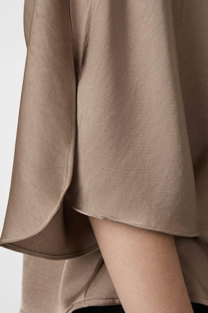 Neo Noir - Liora Heavy Sateen Blouse 165567 - 811 - Dark Taupe