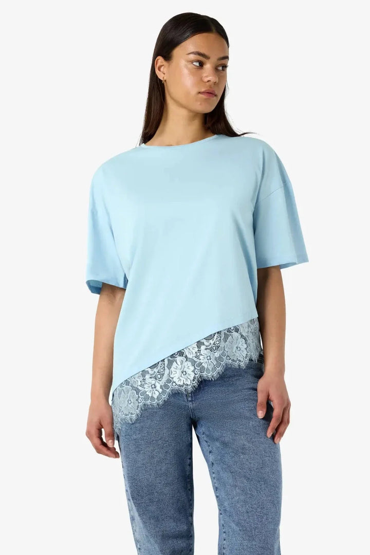 Noisy May - Nmeasy Lace Detail S/S T-Shirt /Tnt - 5141561 Cerulean Dtm Lace T-shirts 