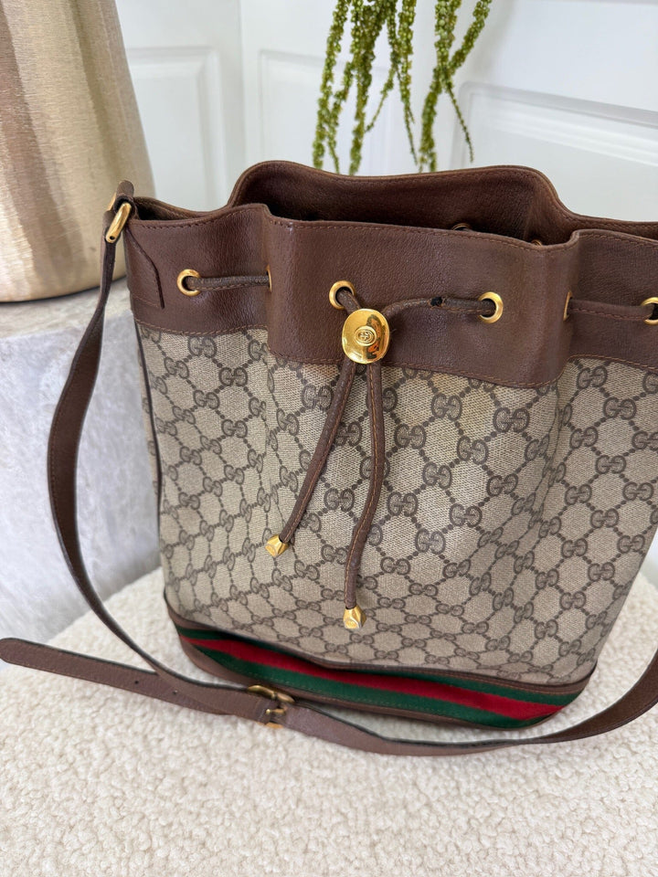 Preloved Vintageline X Molly&My - Vintage Gucci Gg Supreme Bucket Bag 3396 - Web Stripe Tasker 